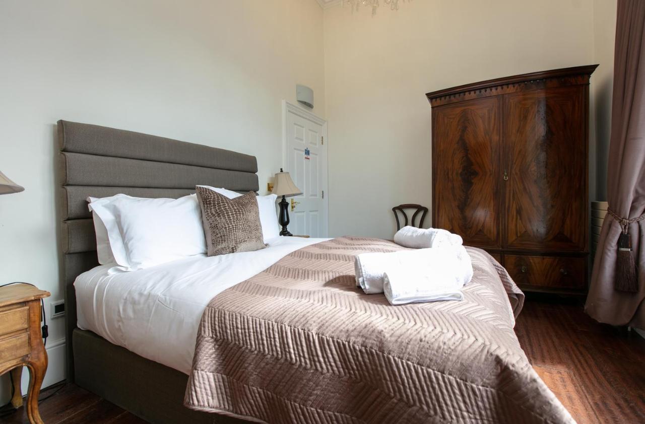 Old Down Manor Hotel Bristol Bagian luar foto
